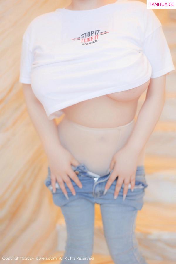 娜娜子呀  [XiuRen]高清写真图 2024.07.05 No.8809 娜娜子yy 翘臀美腿第27张图片